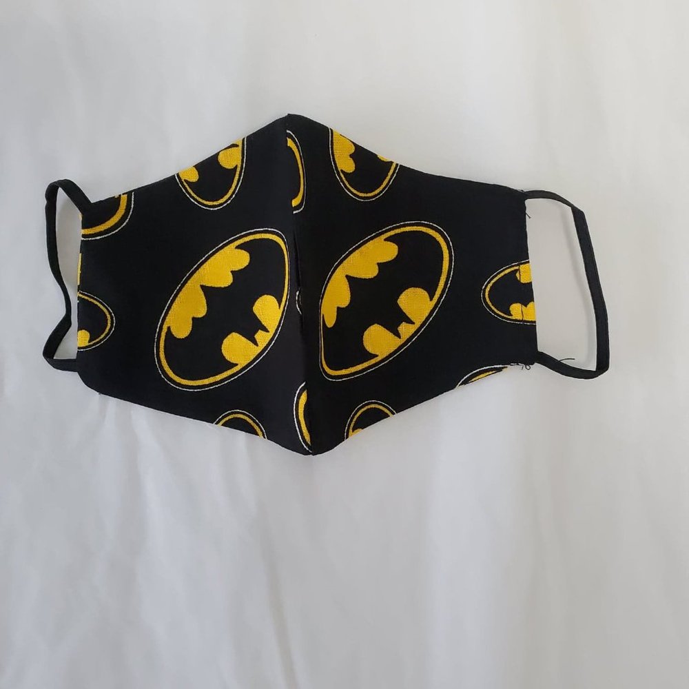 Kid size batman facemask